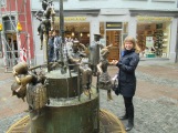 Puppenbrunnen - you can move the pieces!